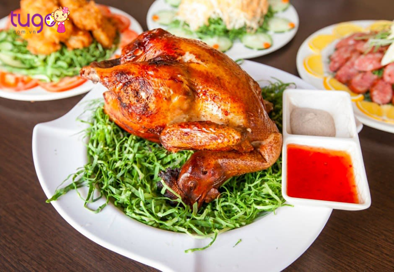 Nhà hàng Inako Senic tại Đài Trung có món gà quay và cá hấp ngon nhất Đài Loan