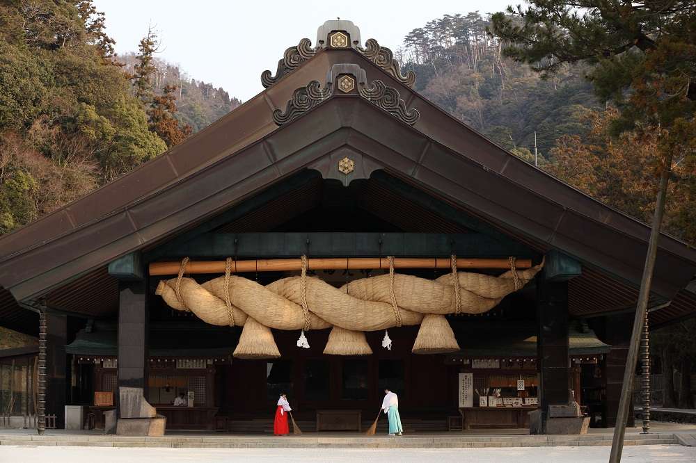 Đền Izumo là địa điểm du lịch Nhật Bản mang không khi thanh tịnh, linh thiêng