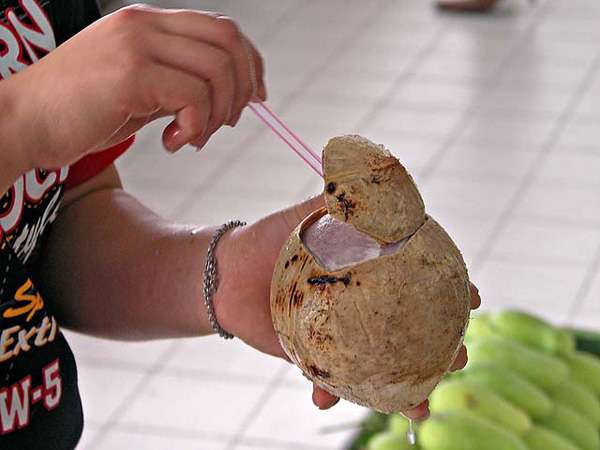 Món dừa nướng ở Thái Lan