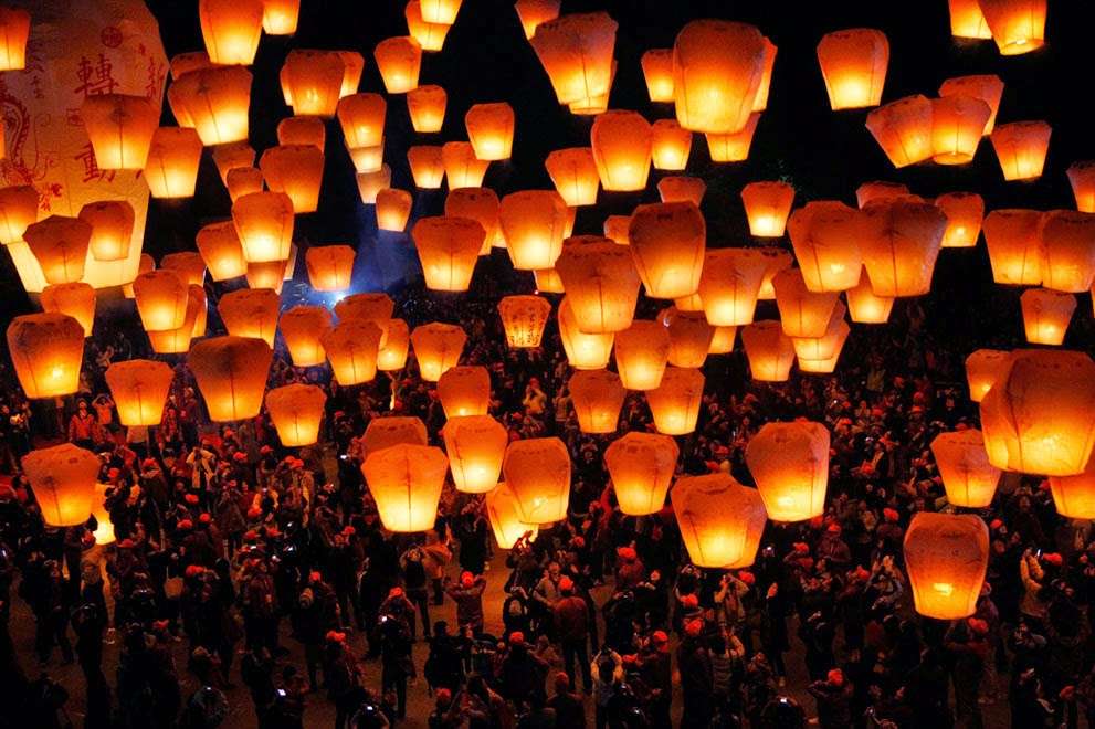 Lễ hội thả đèn ở Đài Loan