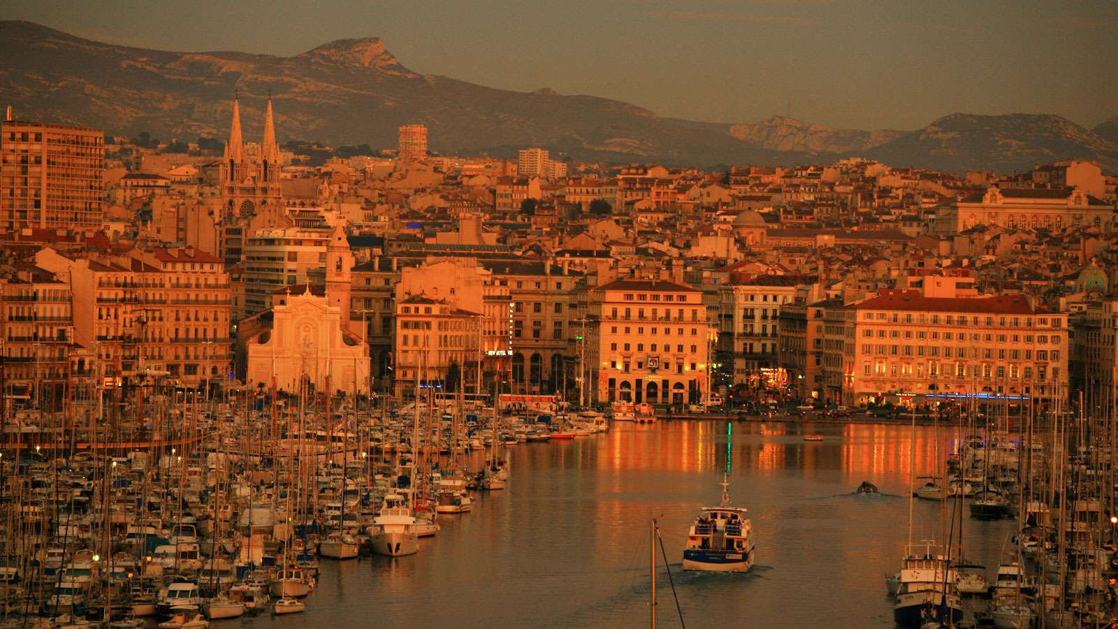 Marseille  - Bến cảng lâu đời của Pháp