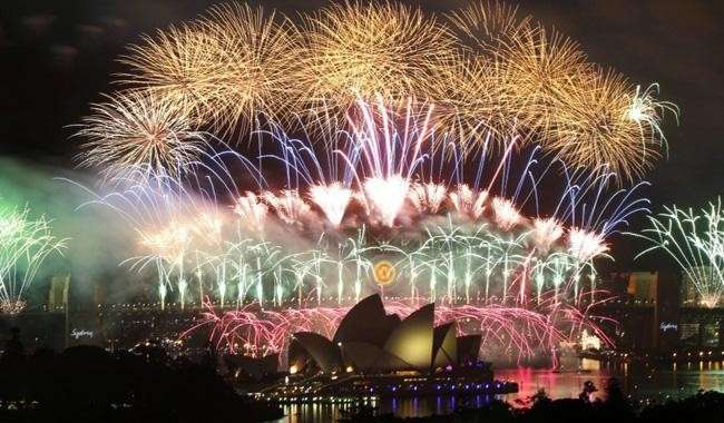 Sydney bắn pháo hoa hoành tráng đón chào năm mới