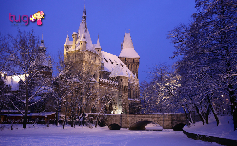 Budapest, Hungary - Một trong những điểm ngắm mùa đông tuyệt nhất ở Châu Âu