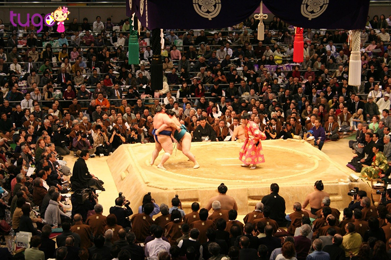 Du lịch Nhật Bản đừng bỏ qua các trận đấu hấp dẫn giữa các võ sĩ Sumo nhé
