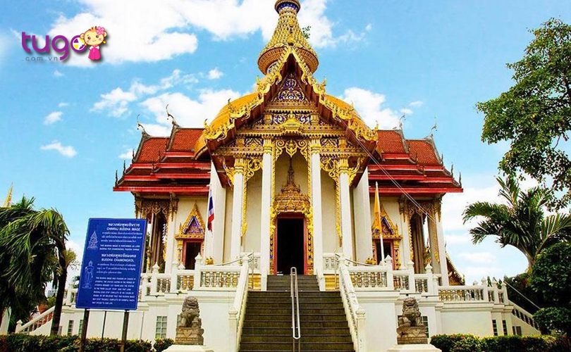 Chùa Wat Chaimongkol, một trong những điểm đến nổi tiếng nhất ở Pattaya