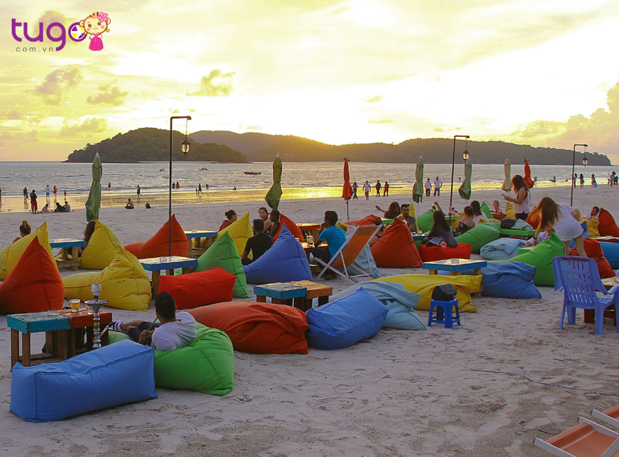 Bãi biển Pantai Cenang – nơi nghỉ ngơi lý tưởng cho mọi du khách