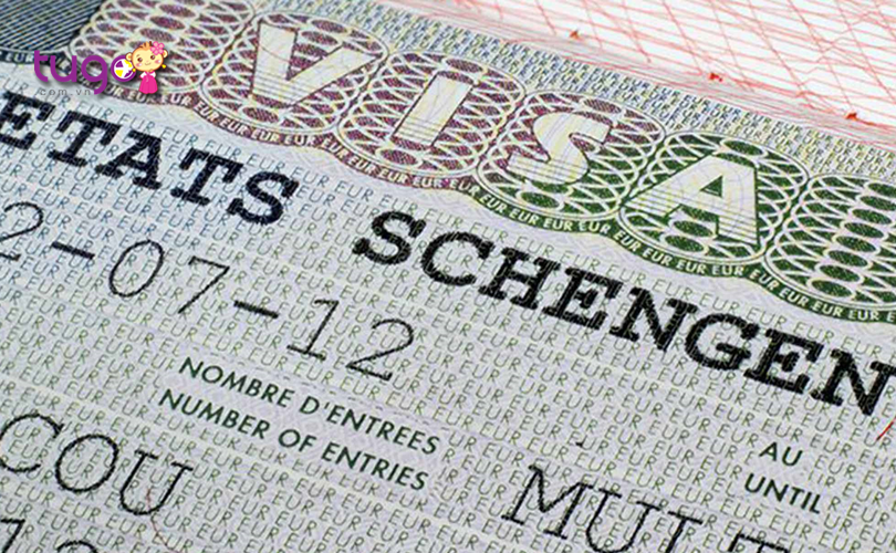 Du khách có thể xin visa du lịch của khối Schengen để thuận tiện hơn khi đi lại