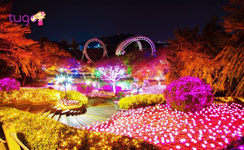 Hàng triệu chiếc đèn LED được thắp sáng rực rỡ tại công viên E-World