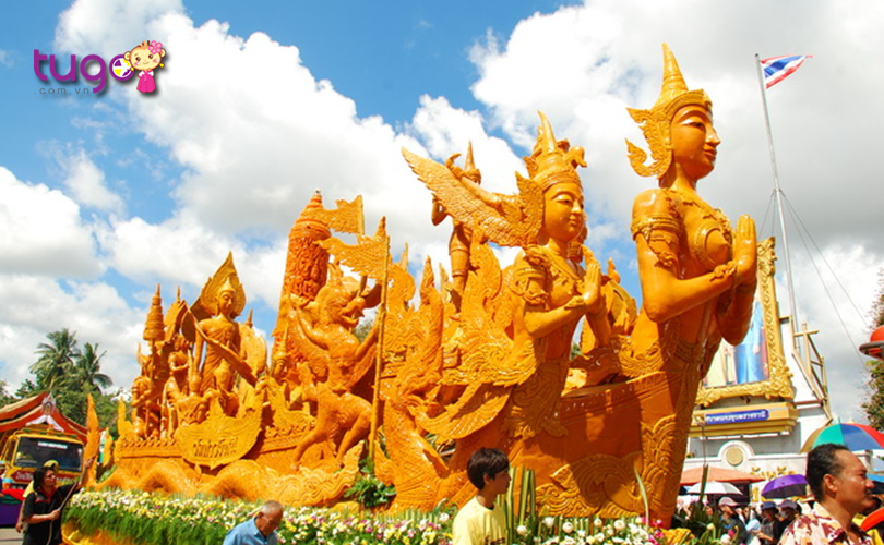 Khao Phansa là một lễ hội Phật giáo vô cùng đặc sắc ở Thái Lan mà du khách không nên bỏ lỡ