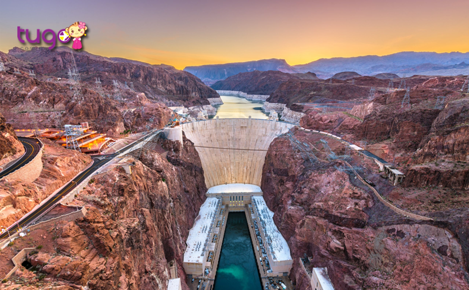 Khung cảnh rộng lớn ấn tượng tại đập thủy điện Hoover Dam