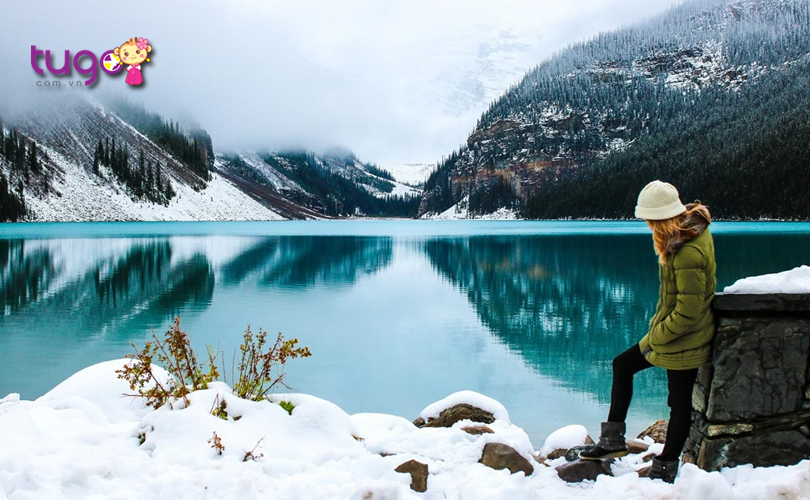 Khung cảnh thiên nhiên đẹp như tranh vẽ ở Alberta trong mùa đông