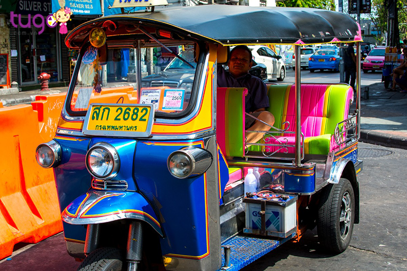 Xe tuk tuk là phương tiện di chuyển tiết kiệm tại Thái Lan