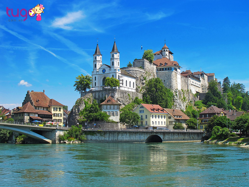 Geneva là điểm du lịch nổi tiếng ở Thụy Sĩ thu hút được rất nhiều du khách trong nước và quốc tế