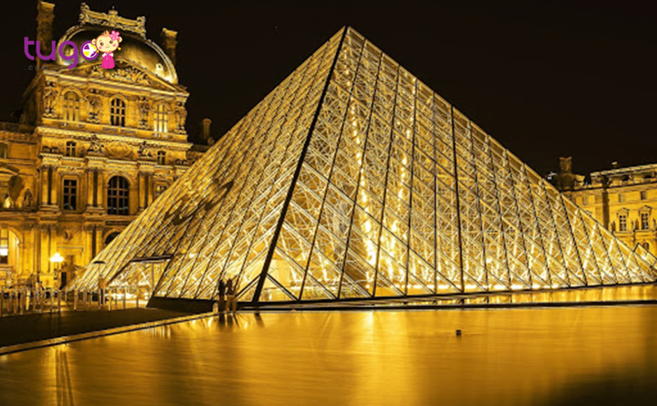 Kiến trúc độc đáo của bảo tàng Louvre