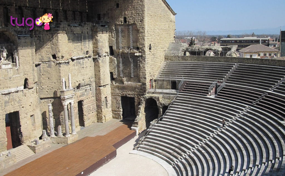 Kiến trúc độc đáo của nhà hát La Mã ở Orange, Pháp