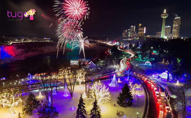 Màn bắn pháo hoa đẹp mắt trong lễ hội ánh sáng mùa đông ở Niagara