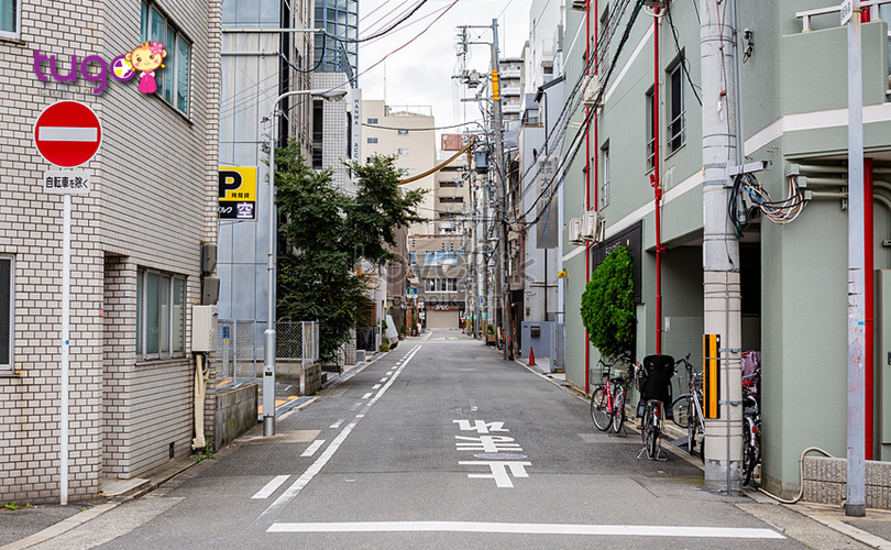 Mặc dù có khá ít thùng rác nhưng đường phố ở Nhật Bản vẫn rất sạch sẽ