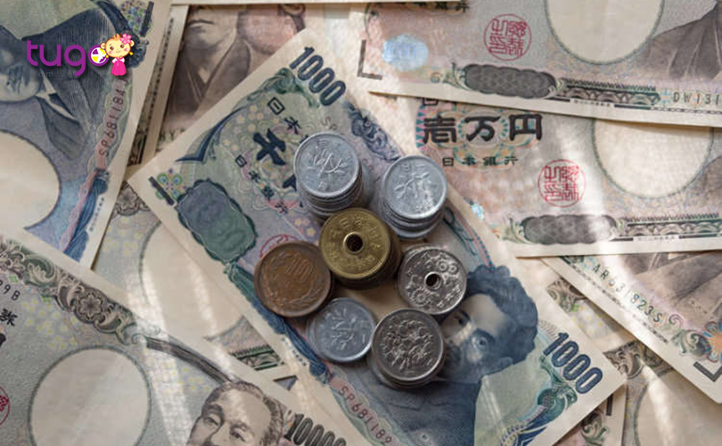 Nên chuẩn bị sẵn một ít tiền Nhật Bản để thuận tiện hơn khi mua sắm, chi trả khi du lịch xứ sở hoa anh đào