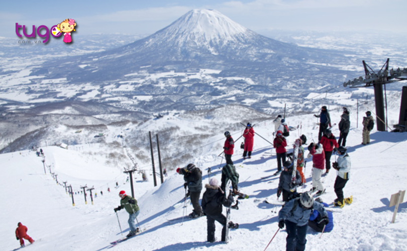 Nếu bạn là người yêu thích trượt tuyết thì không nên bỏ qua cơ hội du lịch Nhật Bản trong tháng 1 này nhé