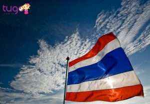 Ban không nên đùa cợt với quốc kỳ Thái Lan