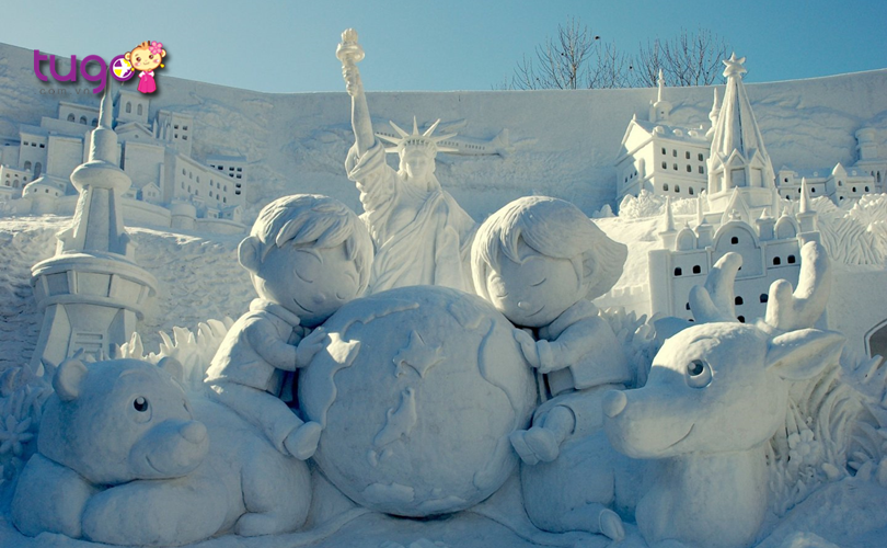 Những tác phẩm điêu khắc tinh xảo từ băng tại lễ hội tuyết Sapporo