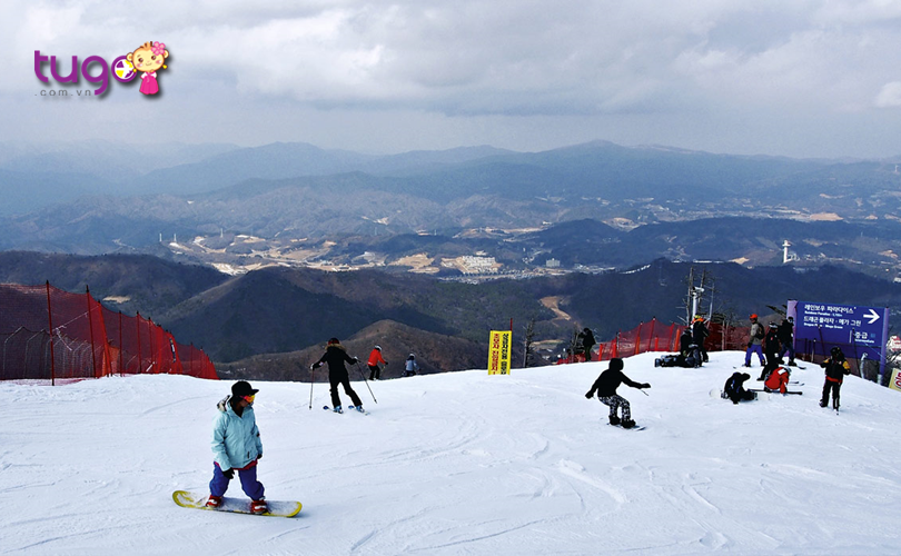 Nếu bạn là người yêu thích trượt tuyết thì không thể bỏ qua khu trượt tuyết ở Gangwon