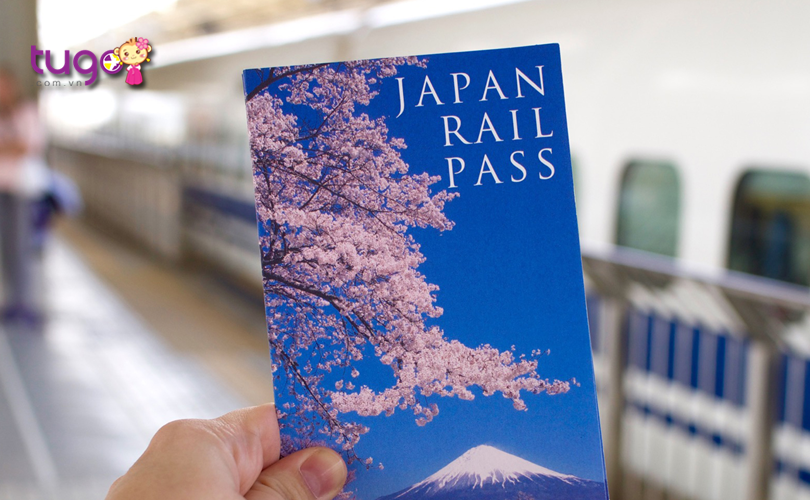 Sử dụng thẻ JR Pass để di chuyển sẽ giúp du khách tiết kiệm khá nhiều chi phí đi lại khi du lịch ở Nhật Bản