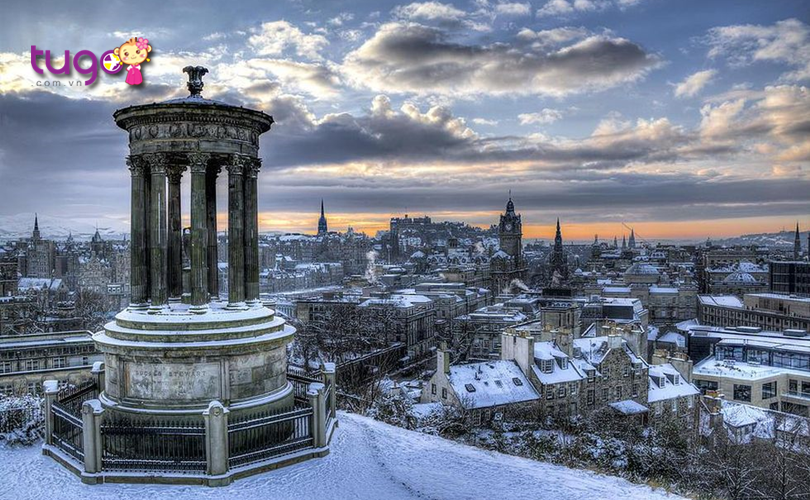 Thành phố Edinburgh yên bình, thơ mộng giữa trời đông