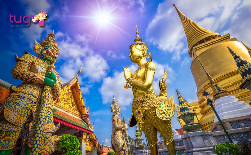 Thủ đô Bangkok nổi tiếng một vẻ đẹp hiện đại nhưng cũng không kém phần cổ kính với nhiều ngôi chùa độc đáo