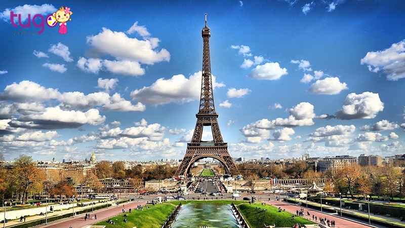 Paris là điểm đến du lịch nổi tiếng nhất thế giới
