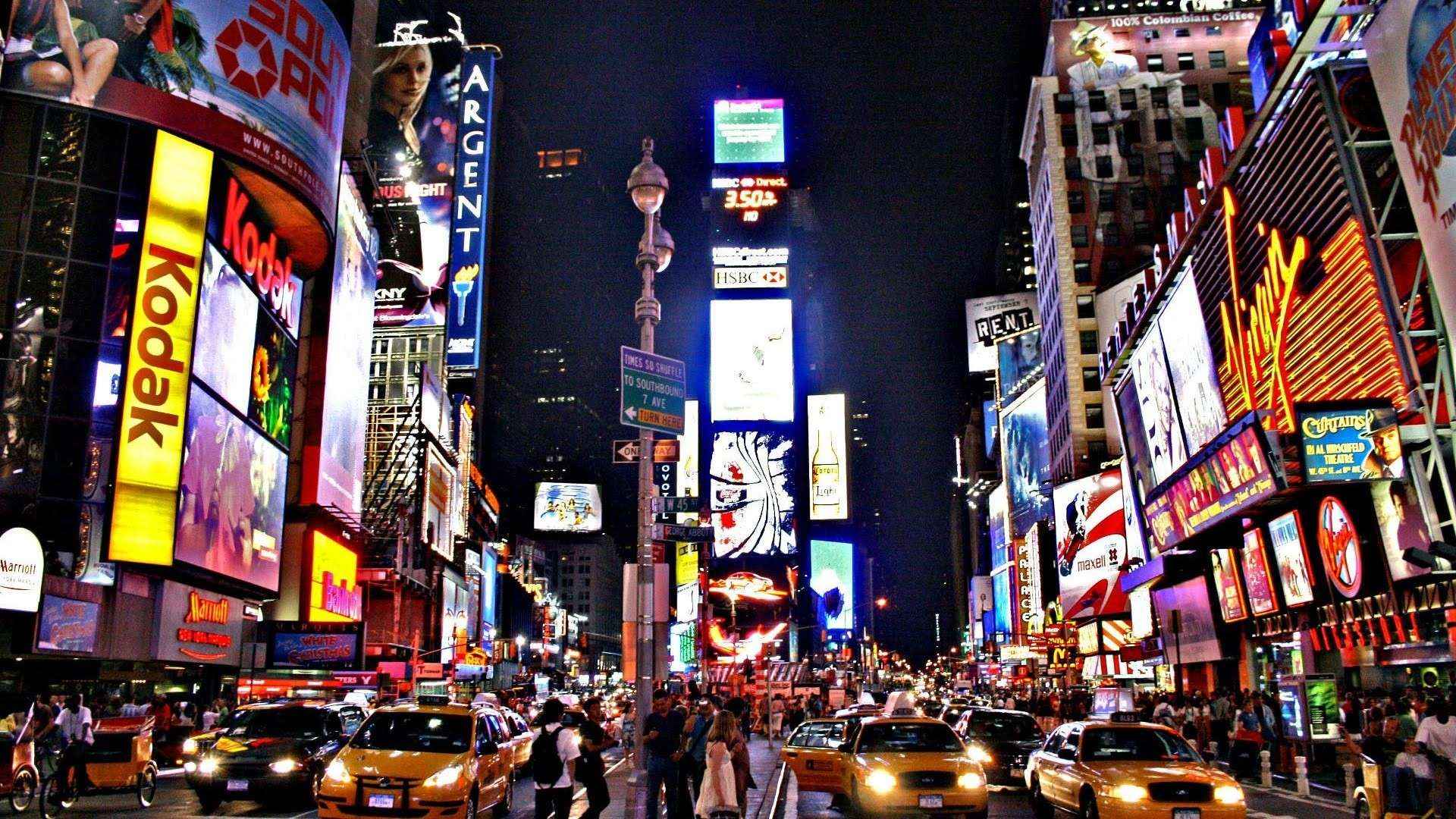 Time Square được mệnh danh là giao lộ của toàn thế giới