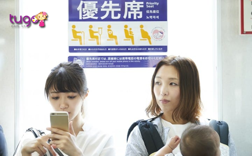 Tương tự như ở Việt Nam, các chuyến tàu ở Nhật Bản cũng có ghế ngồi ưu tiên dành cho người già, trẻ em, phụ nữ mang thai...