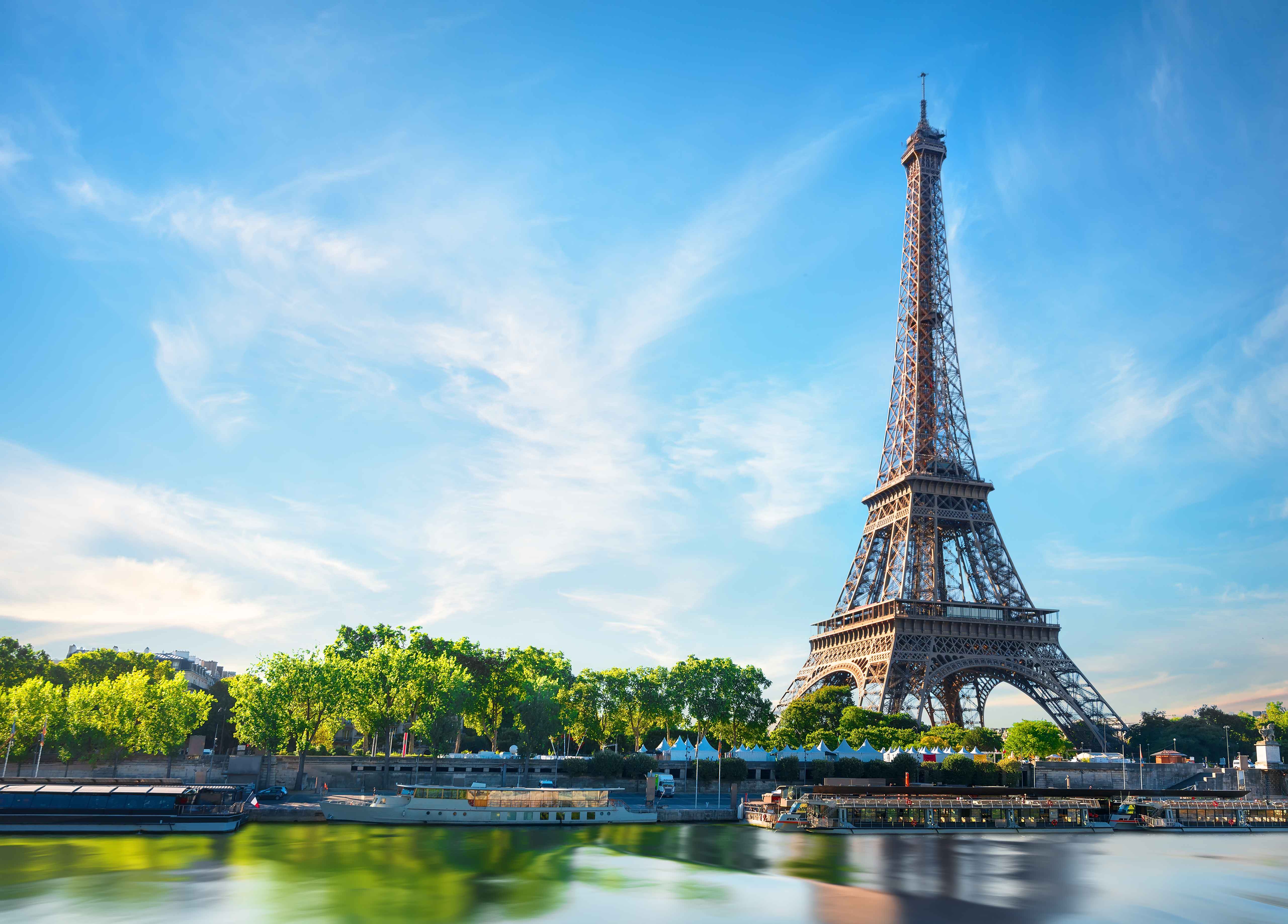 6 nơi nhất định phải đặt chân đến ở Paris tugo.com.vn