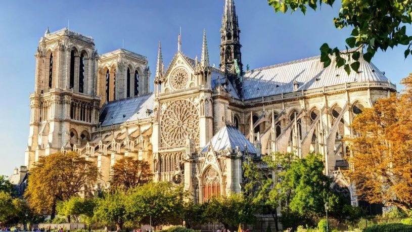 Khám phá vẻ đẹp của Paris - Thành phố lãng mạn nhất thế giới 